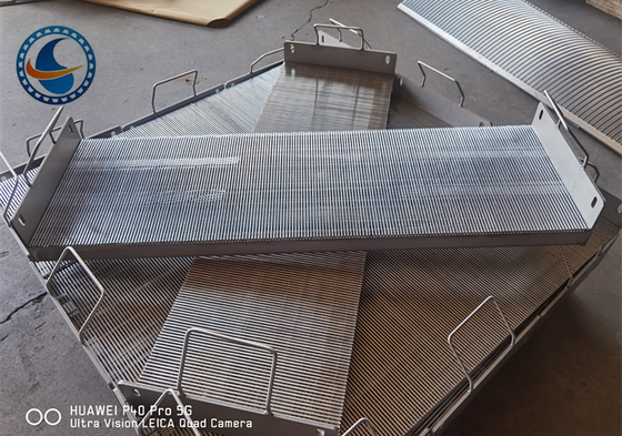 Ss 316l Wire Screen Panel Pengelasan Slot Ukuran 3,0mm Tenun Belanda